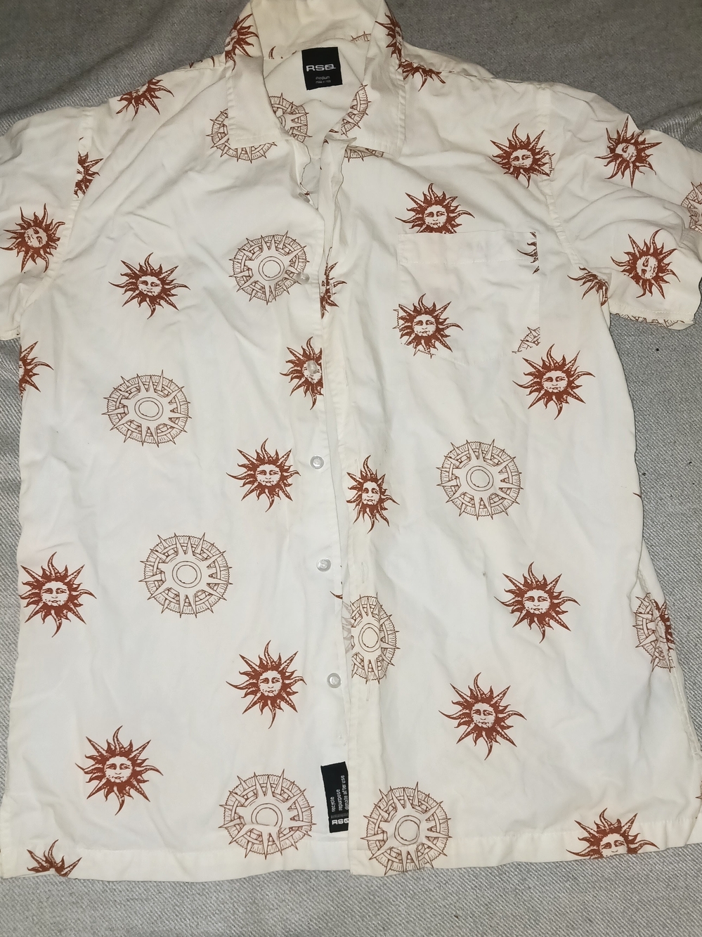RSQ Cream Short-Sleeve Button-Down Shirt with Rust Sun Print
